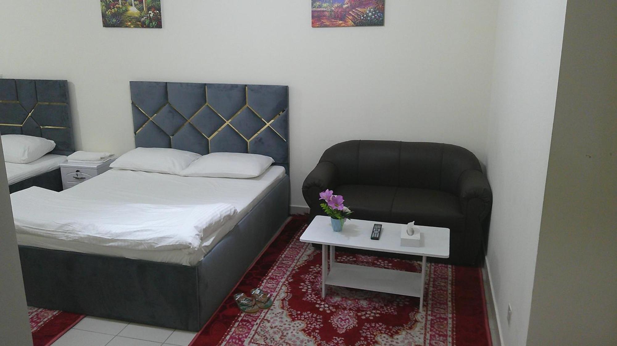 Ruby Star Hostel Dubai F2 Exterior photo