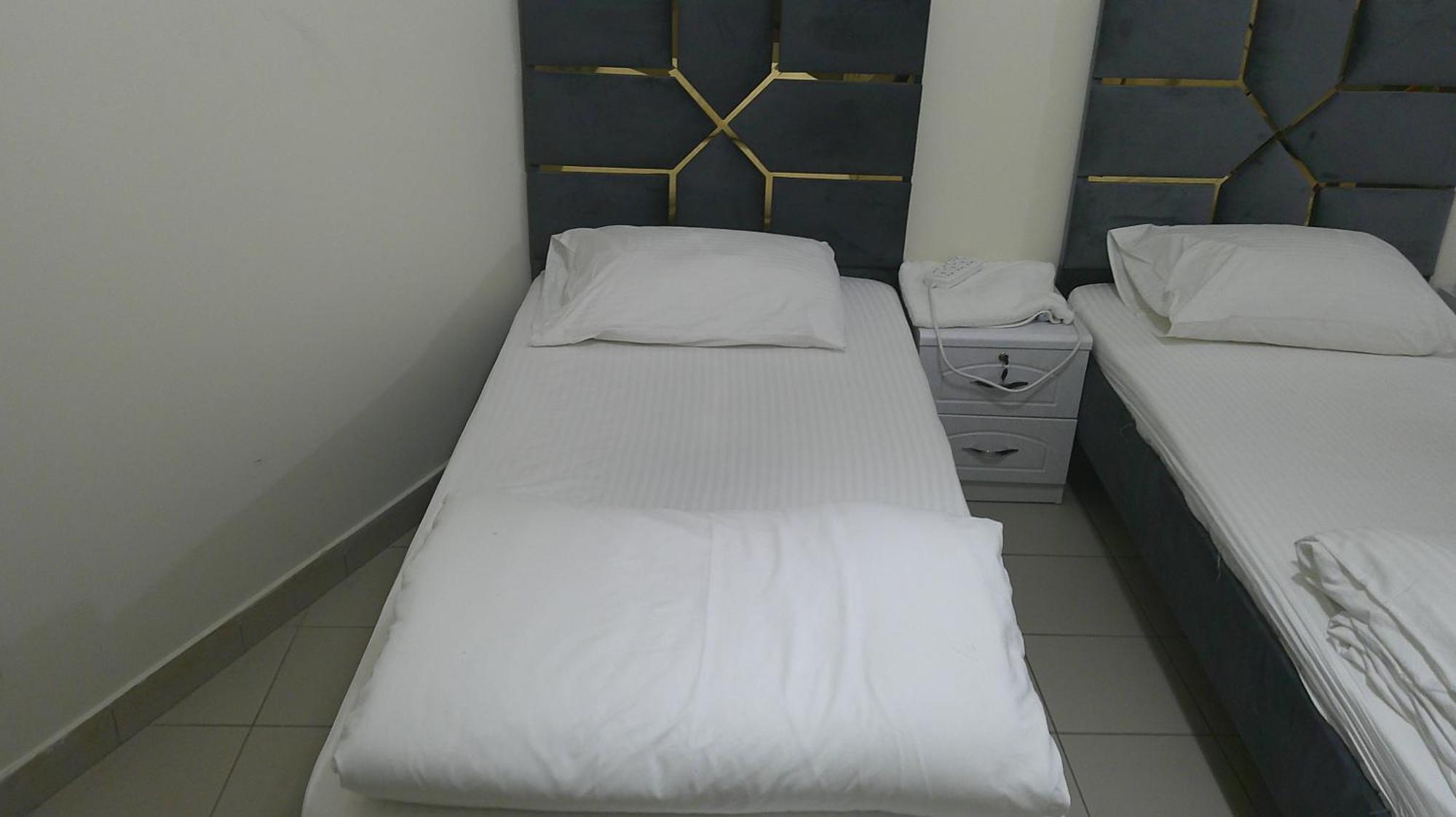 Ruby Star Hostel Dubai F2 Exterior photo
