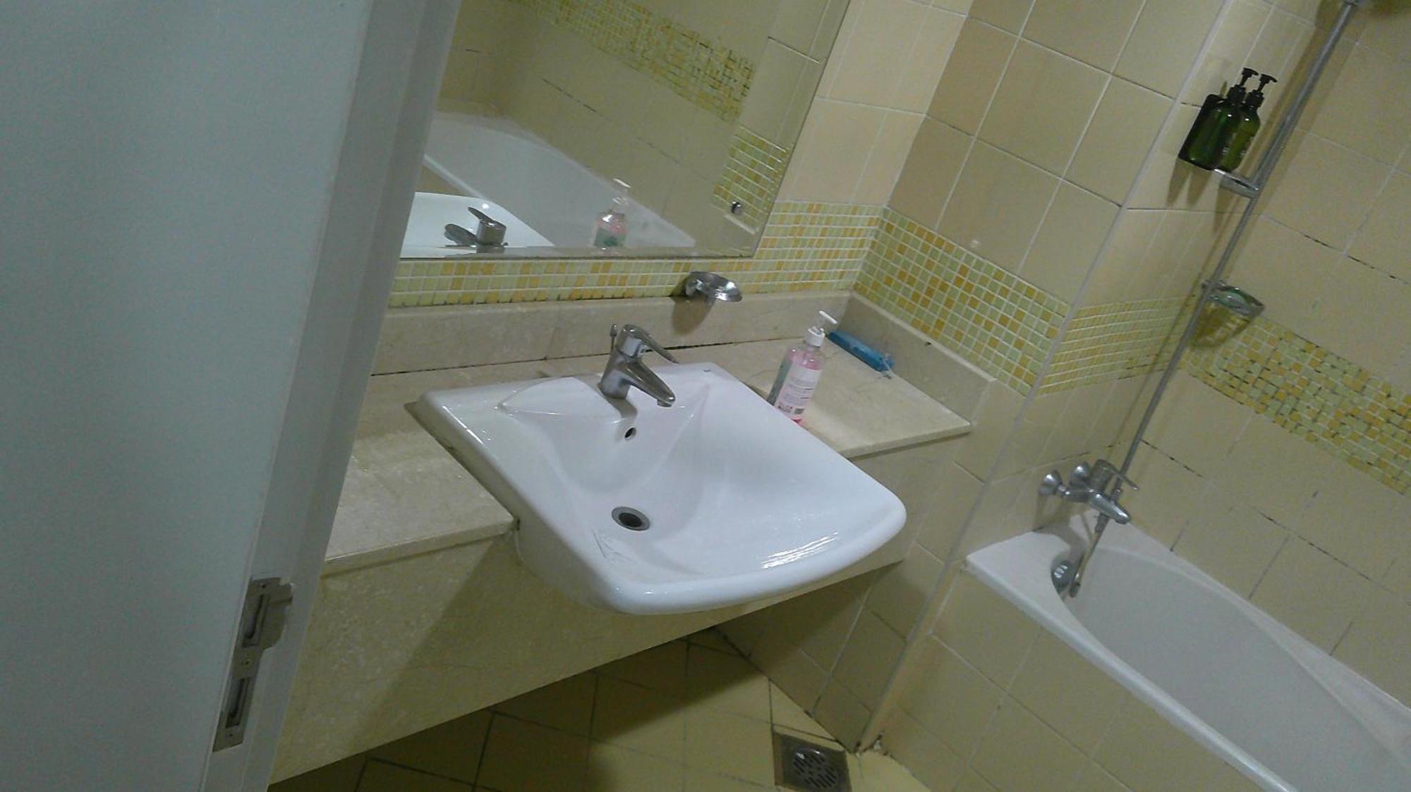 Ruby Star Hostel Dubai F2 Exterior photo
