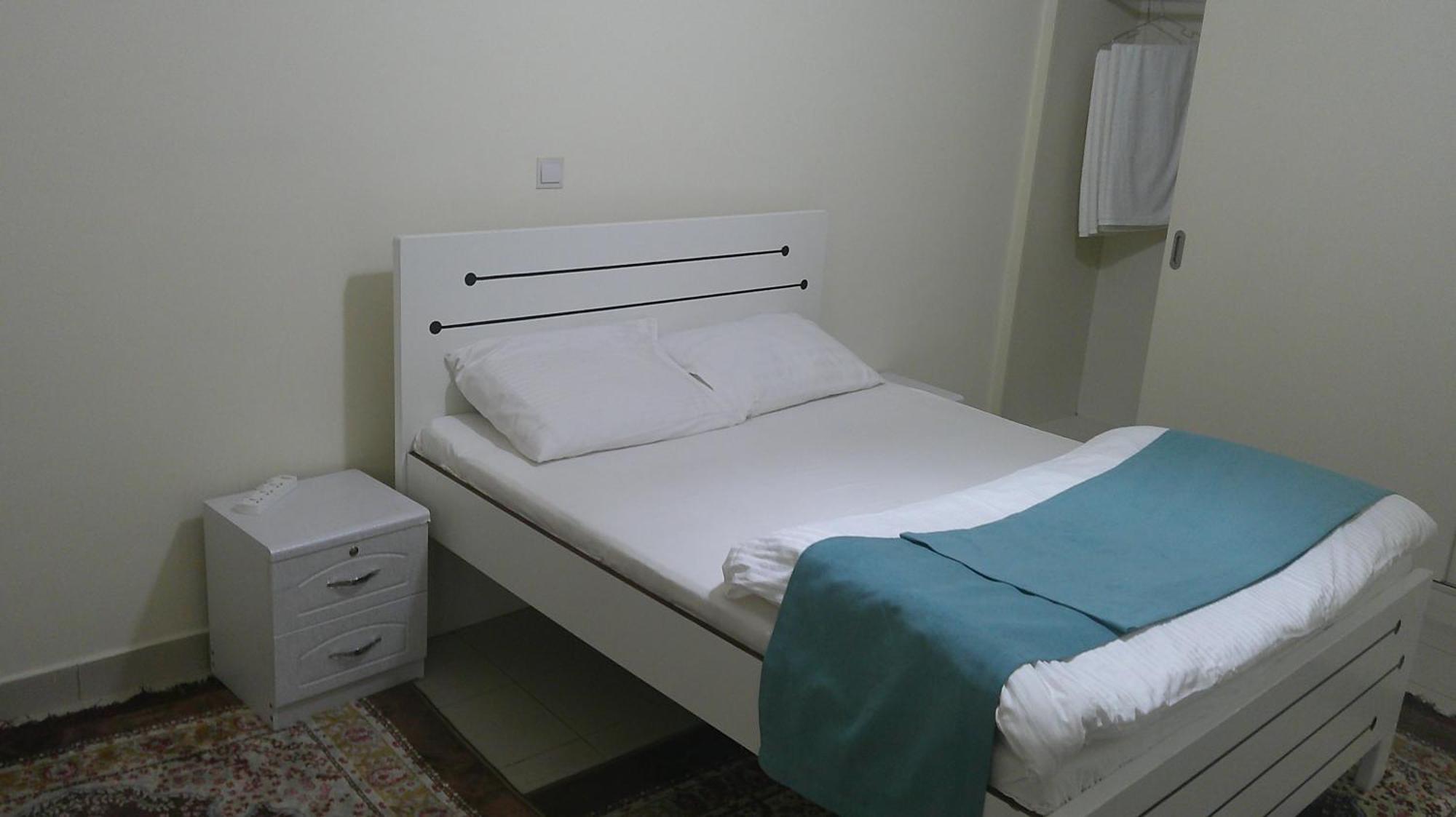 Ruby Star Hostel Dubai F2 Exterior photo